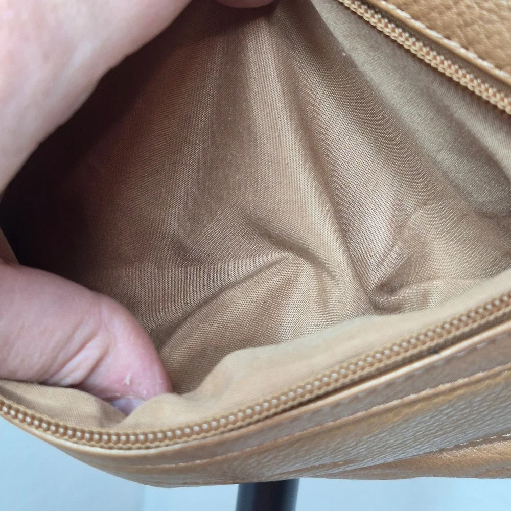 Stone Mountain Tan Pebble Leather Crossbody‎ Bag Small Multi Pocket Purse Hobo
